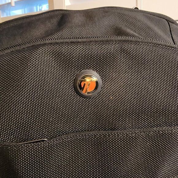 Targus Corporate Traveller Backpack with Advanced Laptop Drop Protection - Picture 4 of 15